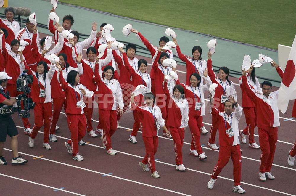 日本選手団が開会式に登場 写真2枚 国際ニュース：AFPBB News