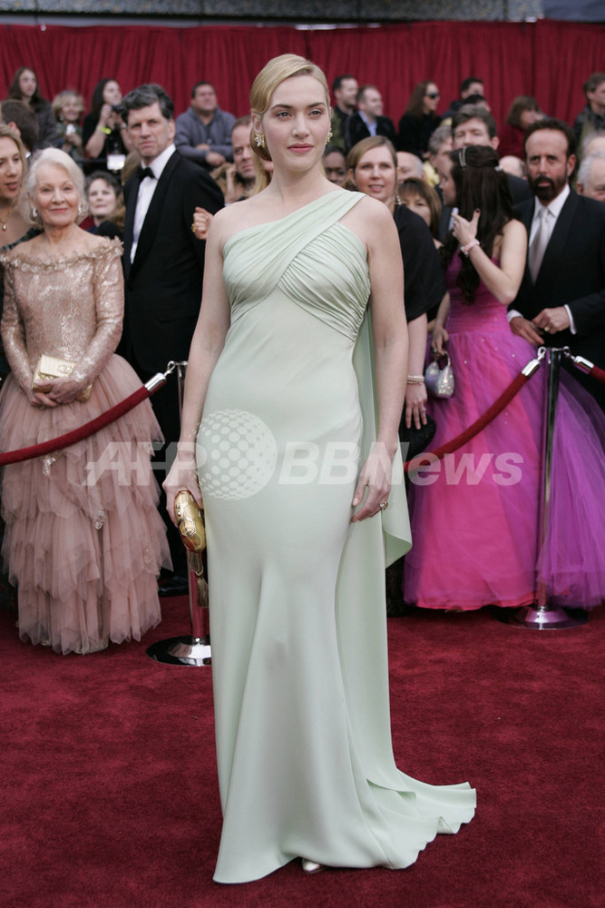 ケイト・ウィンスレット、「ダイエット」関連記事の賠償金を摂食障害