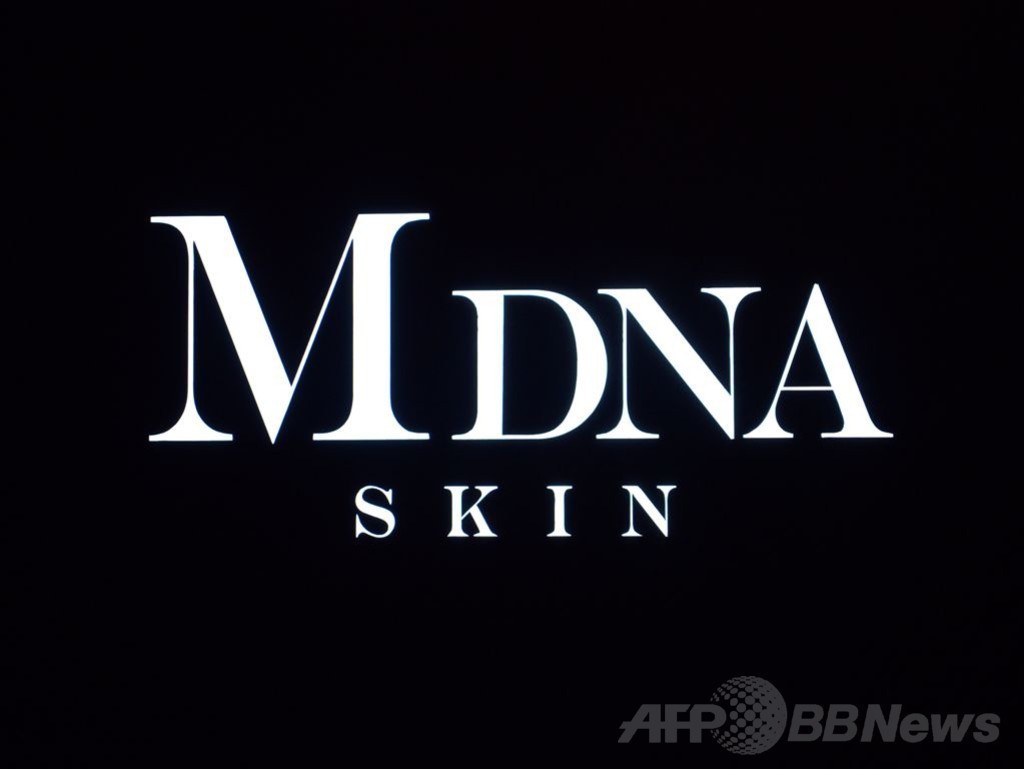 マドンナが日本企業とコラボ、スキンケアブランド立ち上げ
