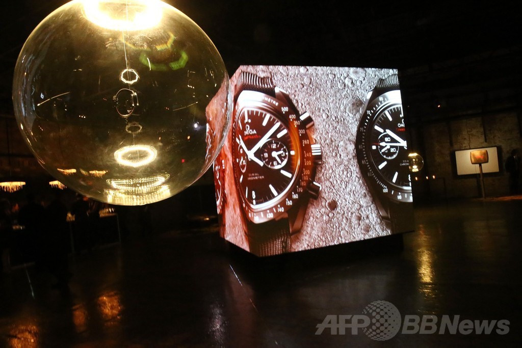 「オメガ」主催パーティーにココ・ロシャやジェイミー・キングら