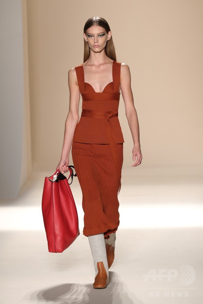 「ヴィクトリア ベッカム」17年春夏