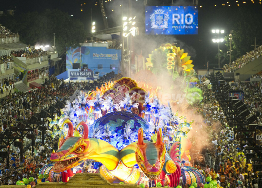 リオのカーニバル、優勝はビライザベル