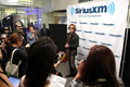X JAPANのYOSHIKIが23日、自身のラジオ番組「YOSHIKIラジオ」のスタートを発表するため、米ニューヨーク（New York）のシリウスXM（SiriusXM）スタジオを訪れた（2011年5月23日撮影）。(c)AFP/Getty Images/Roger Kisby