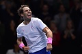 男子テニス、ATPワールドツアー・ファイナルズ6日目。勝利を喜ぶラファエル・ナダル（2019年11月15日撮影）。(c)Glyn KIRK / AFP