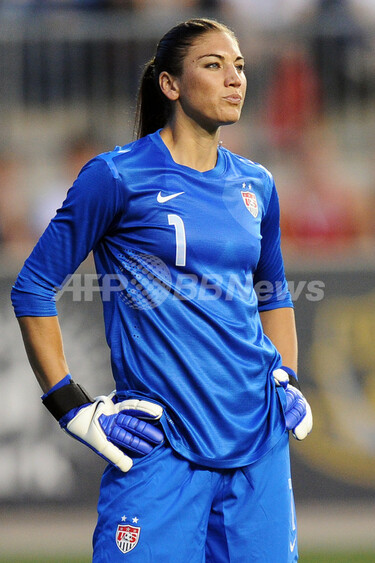 アメリカ女子サッカー代表 GK ホープソロ　 直筆サイン　leaf アメリカ女子サッカー代表 GK ホープソロ 美味しゅう 証明書付き