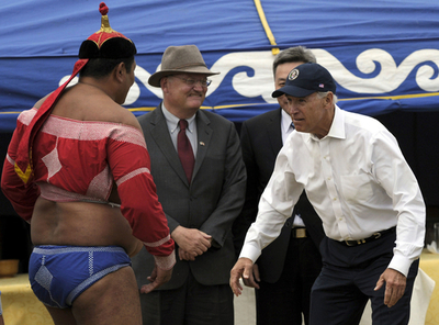 米副大統領がモンゴル訪問、「ナーダム」の歓迎受ける