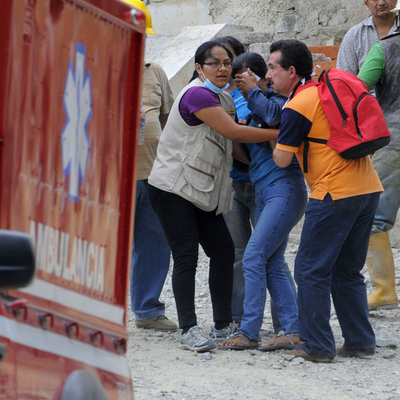 エクアドル金鉱山で事故、「地下で2人生存の可能性」と閣僚