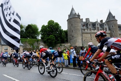  邸宅改修で壁から金貨ざくざく、競売で1億3000万円超に フランス