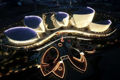 湖畔に咲く巨大なジャスミンの花、福州の新たな文化拠点 福建省