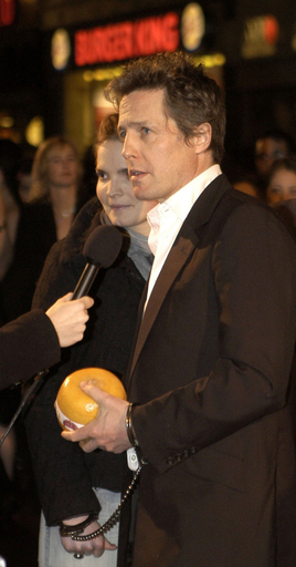 ファンに手錠をかけられた俳優ヒュー・グラント - オランダ