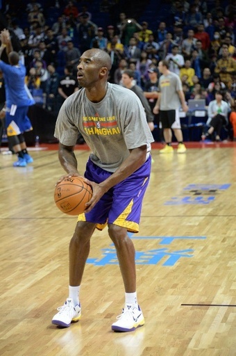 レイカーズ、コービー・ブライアントの復帰を発表