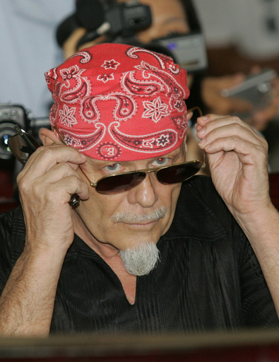 幼児虐待で服役したゲーリー・グリッター、英国に強制送還へ