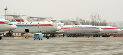 平壌の空港で撮影された高麗航空のロシア製旅客機