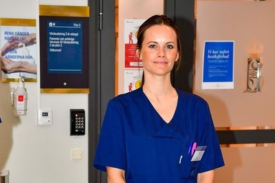 スウェーデンのソフィア妃、病院でボランティア開始 医療資源の不足緩和に貢献