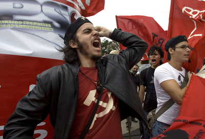 コスタリカ大統領仲介による交渉再開、ホンジュラス情勢