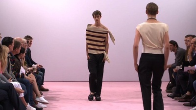 動画：ブルジョワ女性をイメージ、「J.W.アンダーソン」15年春夏メンズ