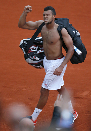 ジョコビッチとフェデラーが苦しみながらも8強入り、全仏オープン