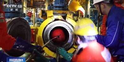 水深1500メートルで初めて海洋パイプラインの清掃作業 中国海南省