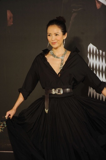 チャン・ツィイー、娘が愛用のおむつに投資