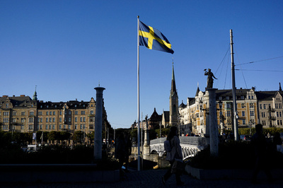 スウェーデン、欧州域外移民の社会保障受給を厳格化へ