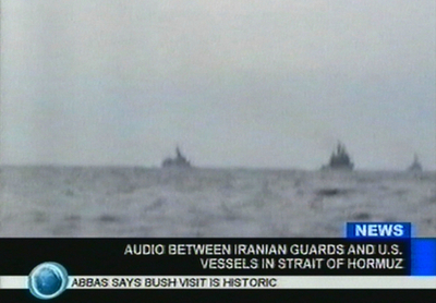 イラン高速艇の米軍艦艇威嚇、イラン側もビデオ公開