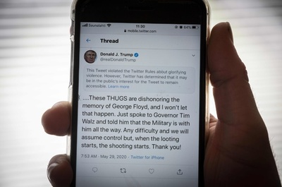 ツイッター、トランプ氏投稿を違反認定 「暴力の賛美」で非表示に