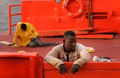 アフリカ系移民希望者150人、カナリア諸島に