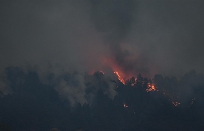 チベット自治区林芝市で森林火災、死傷者なし 中国