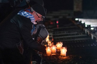 アウシュビッツ解放79年、独各地でデモ 「二度と繰り返さない」