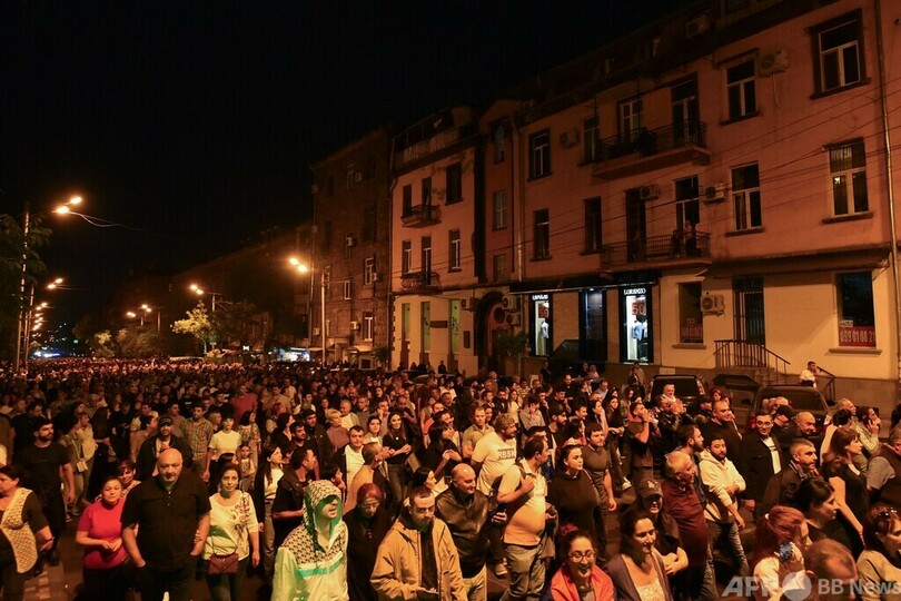 アルメニア首相、対ロ政策大幅転換の考え ナゴルノ不介入に反発