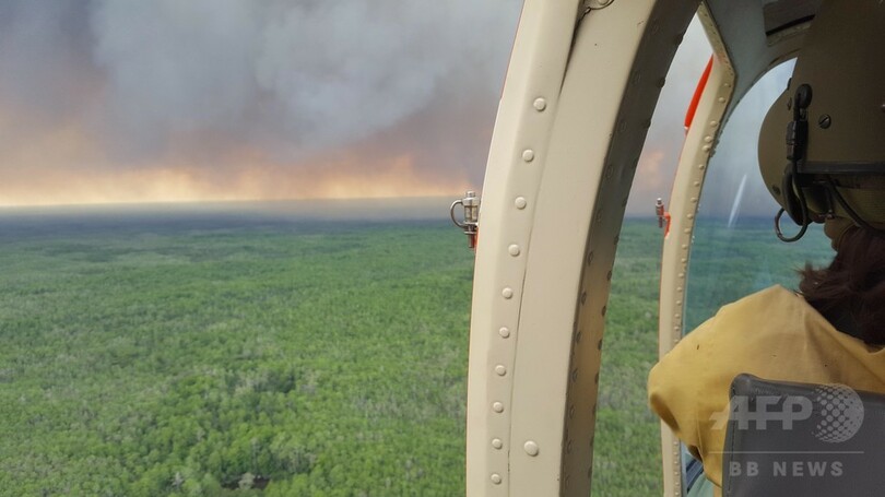 米フロリダ州で森林火災100か所以上、知事が非常事態宣言