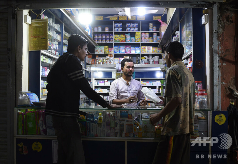 「生理はタブー」を変える闘い、女性たちに使い捨てナプキンを