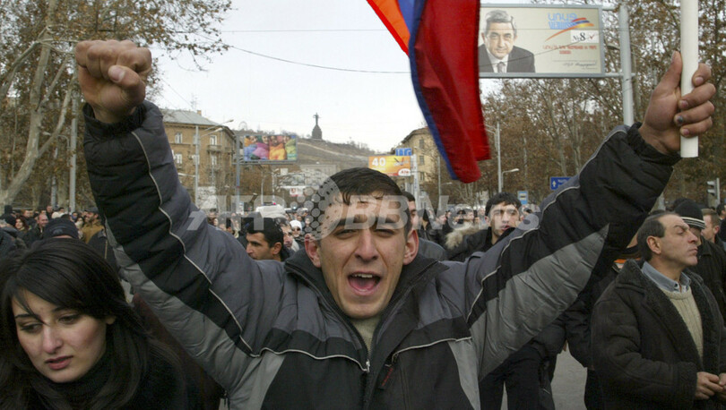 アルメニア大統領選、サルキシャン首相の当選確定 写真4枚 国際ニュース：AFPBB News