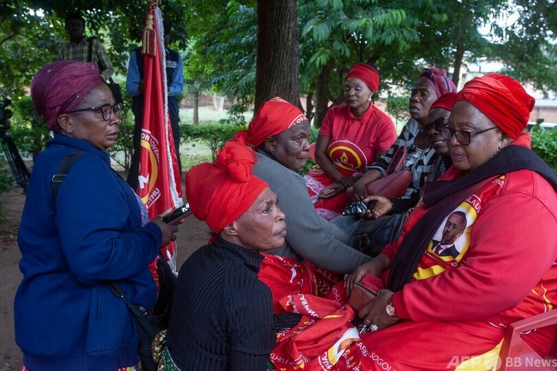 マラウイ副大統領ら10人搭乗の軍用機墜落、全員死亡
