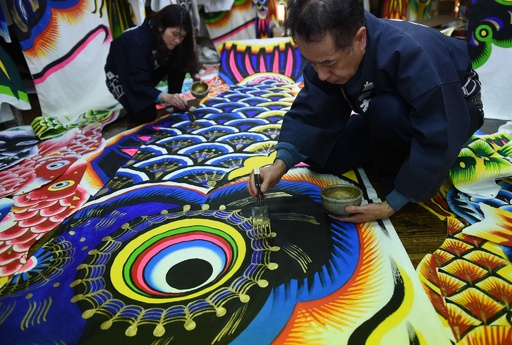 老舗の手描きこいのぼり、埼玉県加須市 写真6枚 国際ニュース：AFPBB News