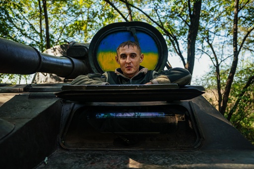 退却するロシアの兵器鹵獲 ウクライナ軍、反攻に投入 写真16枚 国際