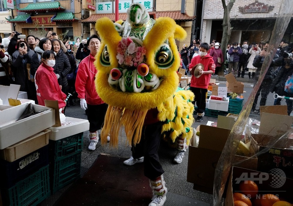 春節迎えた横浜中華街 獅子舞が街を練り歩く 写真8枚 国際ニュース Afpbb News