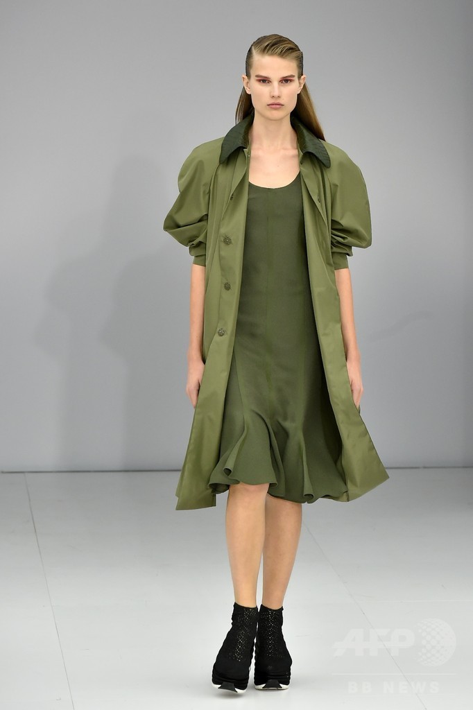 「サルヴァトーレ フェラガモ」」17年春夏