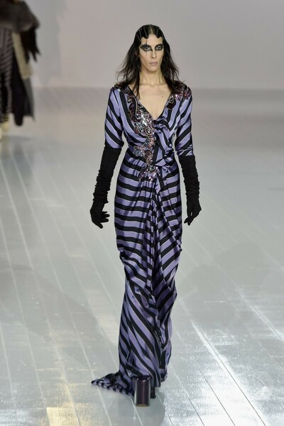 「マーク ジェイコブス」16/17年秋冬コレクション