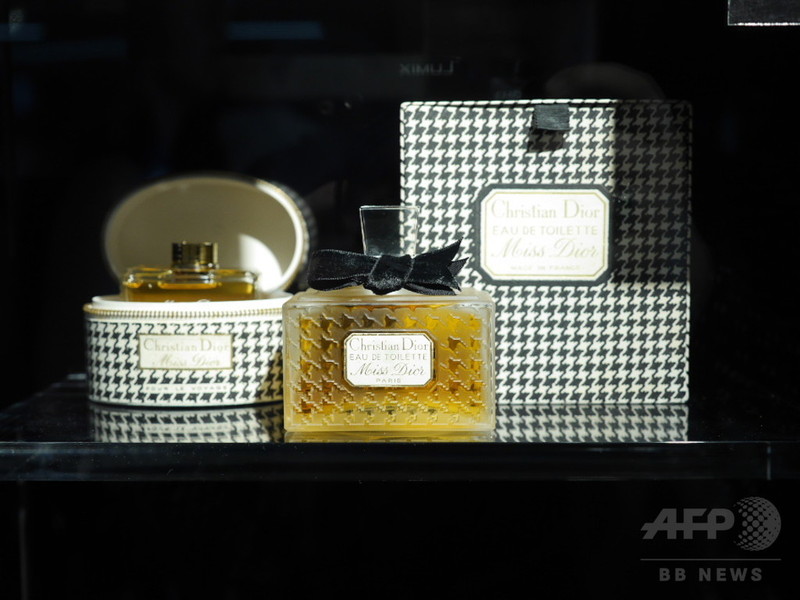 ディオールのエスプリを過去現在未来で体現、1月4日まで