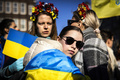 オランダ・アムステルダムで行われたロシアのウクライナ侵攻に抗議するデモ（2022年3月6日撮影）。(c)Ramon van Flymen / ANP / AFP