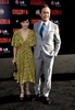 米ハリウッド（Hollywood）で開催の映画『GODZILLA』のプレミア上映会に、妻の南果歩（Kaho Minami）とともに出席したキャストの渡辺謙（Ken Watanabe、2014年5月8日撮影）。(c)AFP/Getty Images/Frazer Harrison