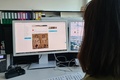 有料ソーシャルメディア「オンリーファンズ」のウィーン観光局のアカウントで公開されているエゴン・シーレの絵画作品（2021年10月20日撮影）。(c)Celine JANKOWIAK / AFP
