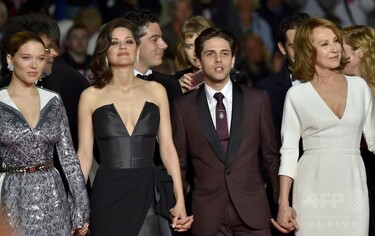 仏女優マリオン・コティヤール、ブラピとの不倫のうわさを一蹴 写真1枚