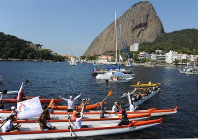 リオ五輪セーリング会場でデモ、水質汚染への取り組み不足に抗議