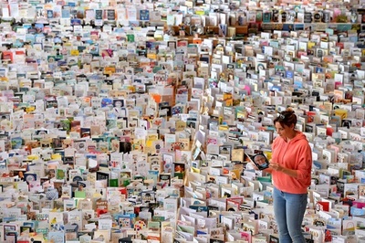 【今日の1枚】寄付も誕生日カードも！ 100歳の偉業に集まった
