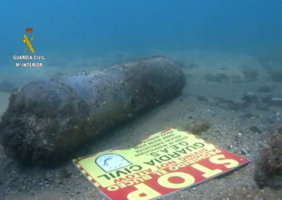 バルセロナ浜辺の近くから内戦時代の不発弾、沖合で爆破処理 スペイン