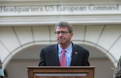 沖縄の女性遺体遺棄事件、日米防衛相が電話会談 米側が謝罪