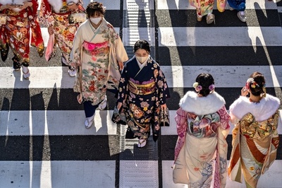 Japan sets 30% target for women execs at big firms by 2030