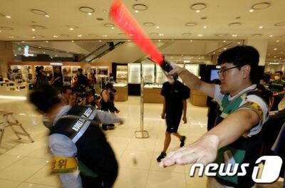 6年ぶりの韓国・防衛訓練…「忙しい！」とサイレンを無視した大人たち